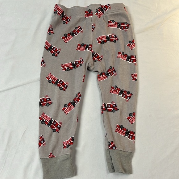 18-24M Firetruck pajamas (Old Navy) - Picture 5 of 6